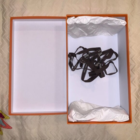 HERMES SHOE BOX!! - Picture 7 of 7